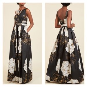 Eliza J - Vintage Inspired Black Ball Gown with White & Metallic Gold Roses NWT